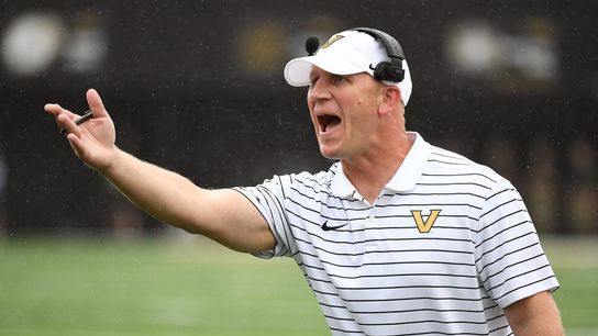 Both coming off losses, NIU and Vanderbilt try to bounce back (College Football)