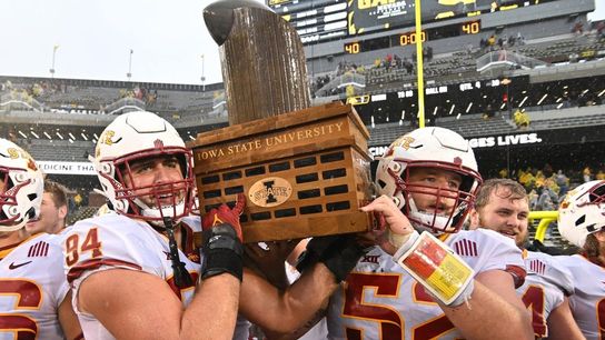 Hawkeyes and Cyclones battle for Iowa bragging rights (College Football)