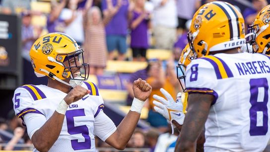 Jayden Daniels helps LSU dominate Southern (College Football)