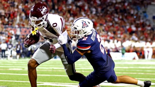 Mississippi St. QB Will Rogers carves up Arizona in rout (College Football)