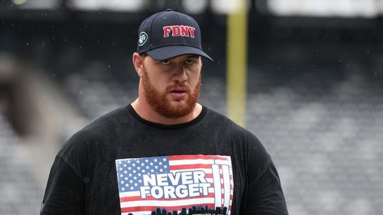 Report: Patriots OT Conor McDermott signs extension (NFL)