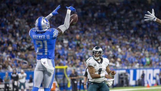 Eagles rush for 4 TDs, hold off Lions 38-35 (NFL)