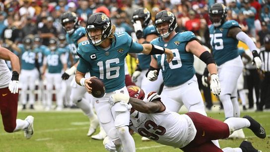 Carson Wentz (4 TDs) rallies Commanders to win over Jags (NFL)
