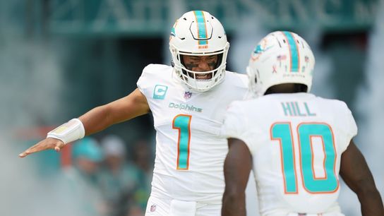 Dolphins' high-scoring show hits the road at New England (NFL)