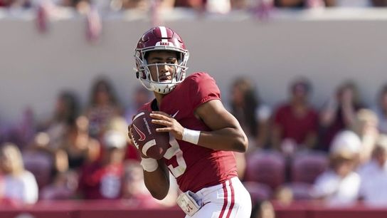 No. 2 Alabama puts win streak vs. No. 20 Arkansas on line (College Football)