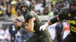 After stellar showing, Bo Nix leads No. 15 Oregon into Washington State (College Football)