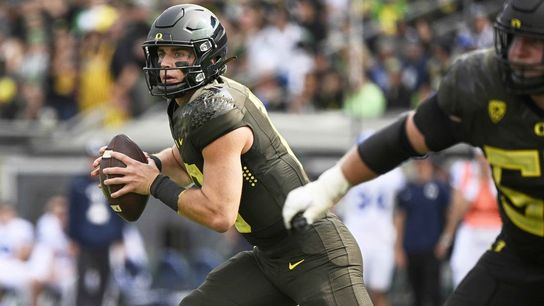 After stellar showing, Bo Nix leads No. 15 Oregon into Washington State (College Football)