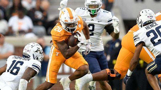 No. 15 Tennessee cruises past Akron, 63-6 (College Football)