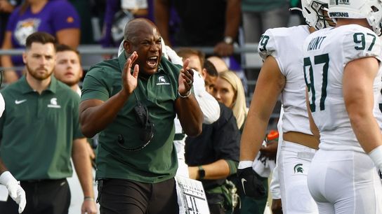 Michigan St. looks to get back on track vs. undefeated Minnesota (College Football)