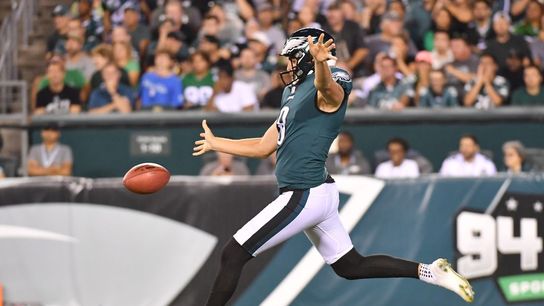 Eagles need a punter to replace Arryn Siposs (leg) (NFL)