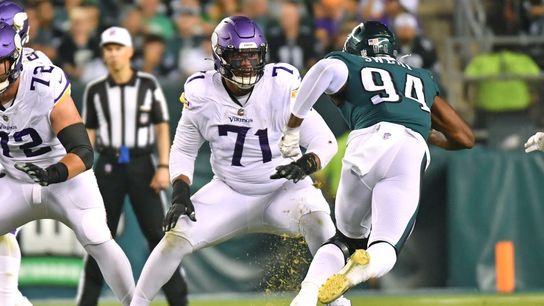 Vikings LT Christian Darrisaw active vs. Colts (NFL)