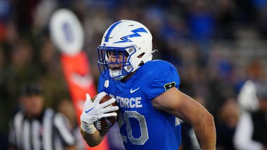 Air Force puts dominant rush attack against rival Navy (College Football)