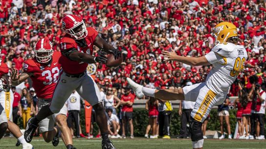 Brock Bowers rushes No. 1 Georgia past Kent State (College Football)