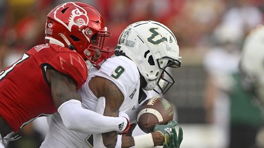 Malik Cunningham's dual attack leads Louisville past USF (College Football)