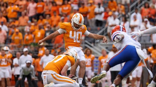 No. 11 Tennessee holds off previous bane No. 20 Florida (College Football)