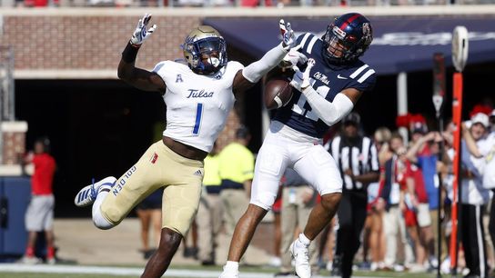 No. 16 Ole Miss fends off Tulsa, 35-27 (College Football)