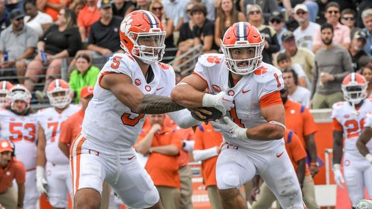 No. 5 Clemson, No. 10 NC state meet in ACC showdown (College Football)
