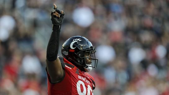 Led by its defense, No. 24 Cincinnati meets USF (College Football)