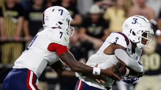 Austin Burton tosses 3 TDs as Purdue hangs on to defeat Florida Atlantic (College Football)