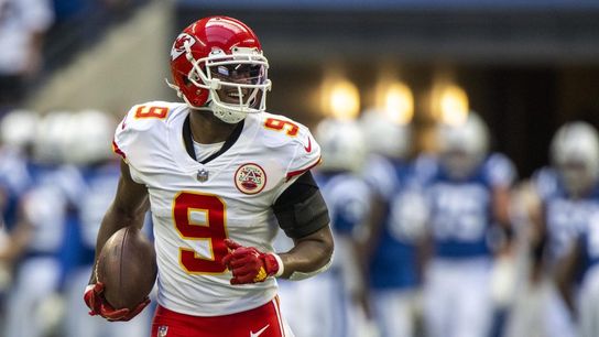 Report: Chiefs WR JuJu Smith-Schuster to play Monday (NFL)