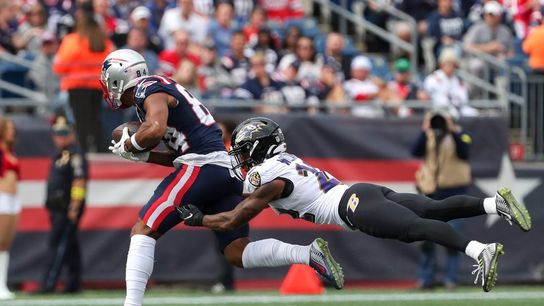 Lamar Jackson carries Ravens past Patriots 37-26 (NFL)