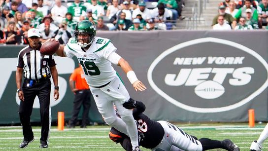 Bengals sack Jets to get into win column (NFL)