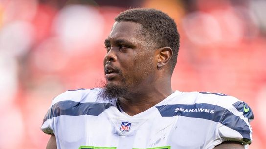 Panthers sign veteran OL Gabe Jackson (NFL)
