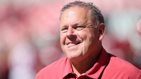 Arkansas aims to build momentum in matchup with Auburn (College Football)