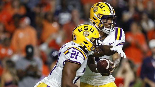 No. 25 LSU brings 4-game win streak into clash with No. 8 Tennessee (College Football)