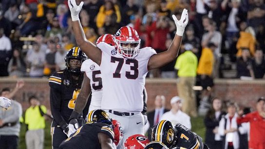 Top 25 roundup: No. 1 Georgia has to rally in 4th quarter (College Football)