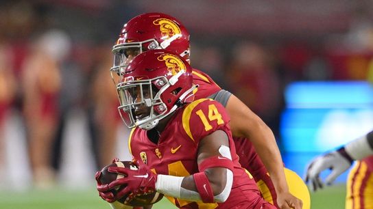 No. 6 USC wakes up in time to dump Arizona St., 42-25 (College Football)