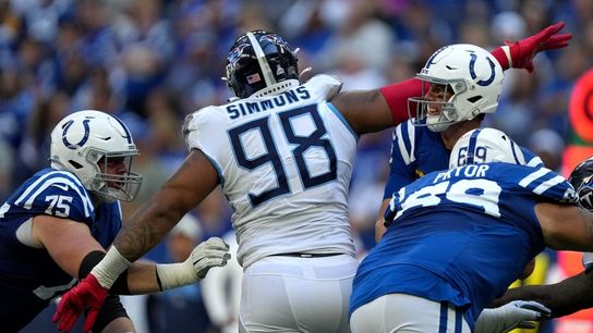 Titans dominate early, topple Colts 24-17 (NFL)