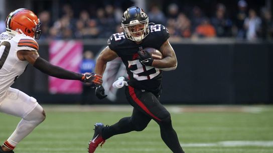Arthur Smith, Falcons turn to rookie runners with Patterson out (NFL)