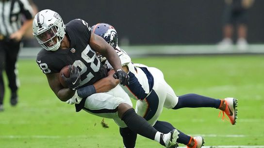 Raiders get into win column, run past Broncos (NFL)