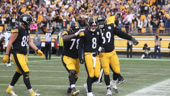 Rookie QB Kenny Pickett named Steelers' starter (NFL)