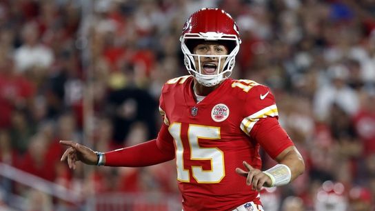Chiefs score 28 first-half points, sail past Bucs (NFL)