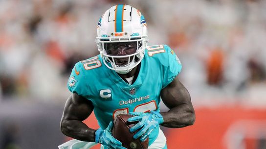 Dolphins WR Tyreek Hill (quad) questionable (NFL)