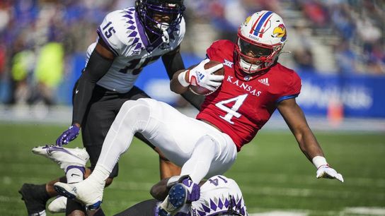 Late TD pass lifts No. 17 TCU over No. 19 Kansas (College Football)