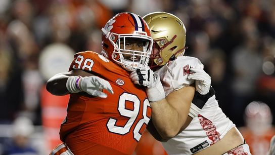 Clemson DE Myles Murphy entering NFL draft (College Football)