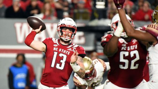 No timetable for return of NC State star QB Devin Leary (College Football)