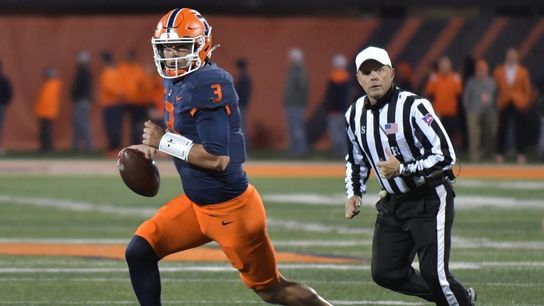 Illinois QB Tommy DeVito (ankle) leaves game vs. Iowa (College Football)