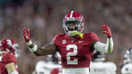 Top 25 roundup: No. 1 Alabama survives Texas A&M (College Football)
