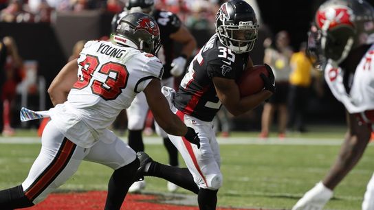 Buccaneers release LB Kenny Young (NFL)
