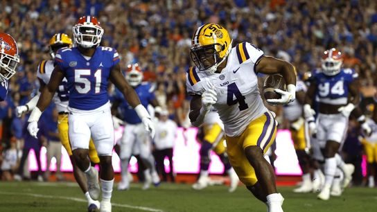 Jayden Daniels (6 TDs) leads LSU past Florida, 45-35 (College Football)