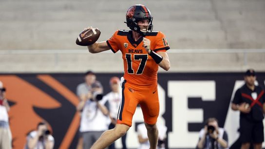 Damien Martinez (3 TDs), Oregon State pound Colorado (College Football)