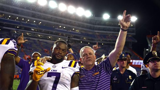 LSU up to No. 5 as CFP rankings' top four remain unchanged (College Football)