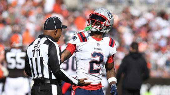 Reports: Pats re-sign CB Jalen Mills on revised deal (NFL)