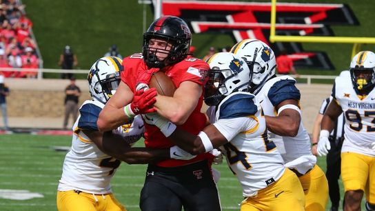 Behren Morton leads Texas Tech to decisive win over West Virginia (College Football)