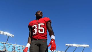 Buccaneers near deal to retain CB Jamel Dean (NFL)