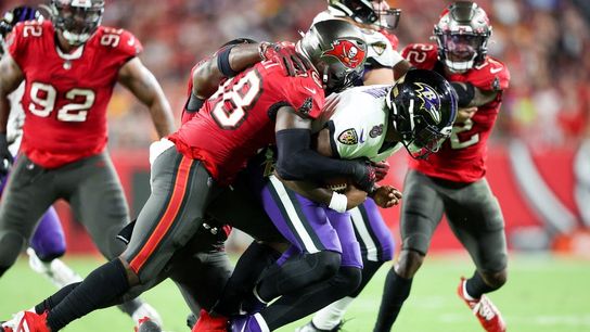 Reports: Bucs LB Shaq Barrett (torn Achilles) out for season (NFL)